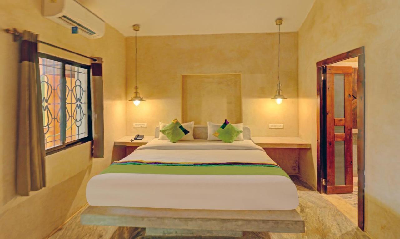 Treebo Morjim Banyan Resort Exterior foto